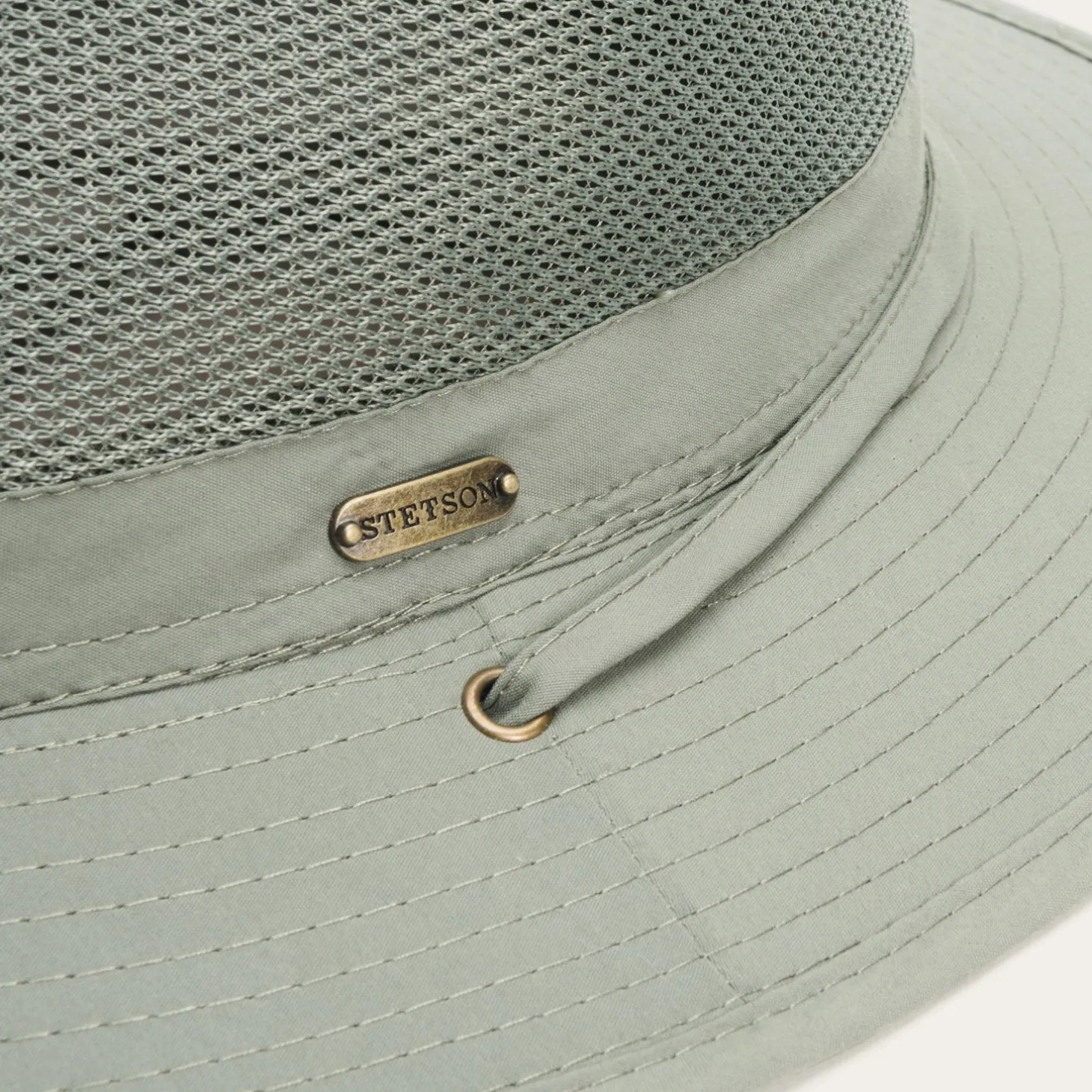 Berghund 'No Fly Zone' Mesh Hat