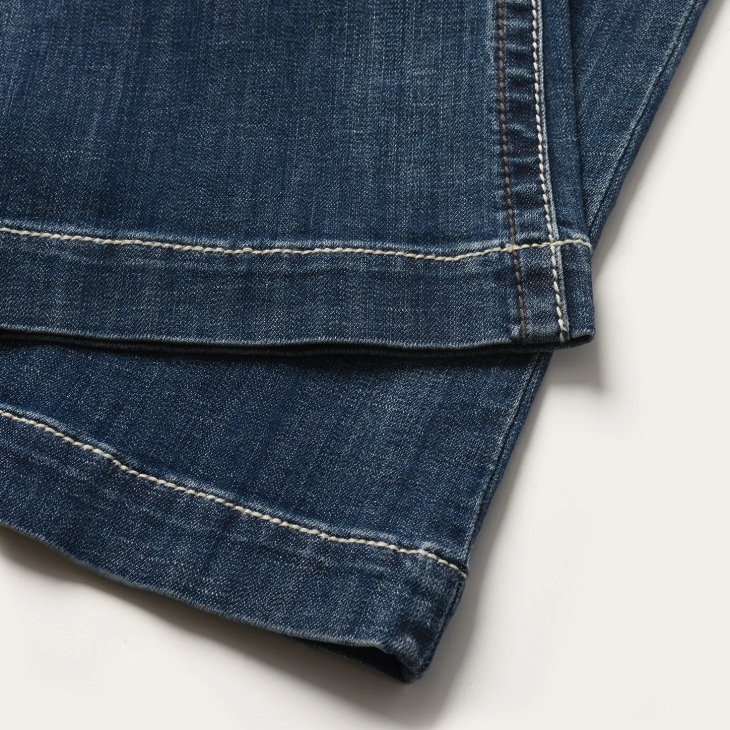 214 City Trouser Jeans With Chevron Back Pocket