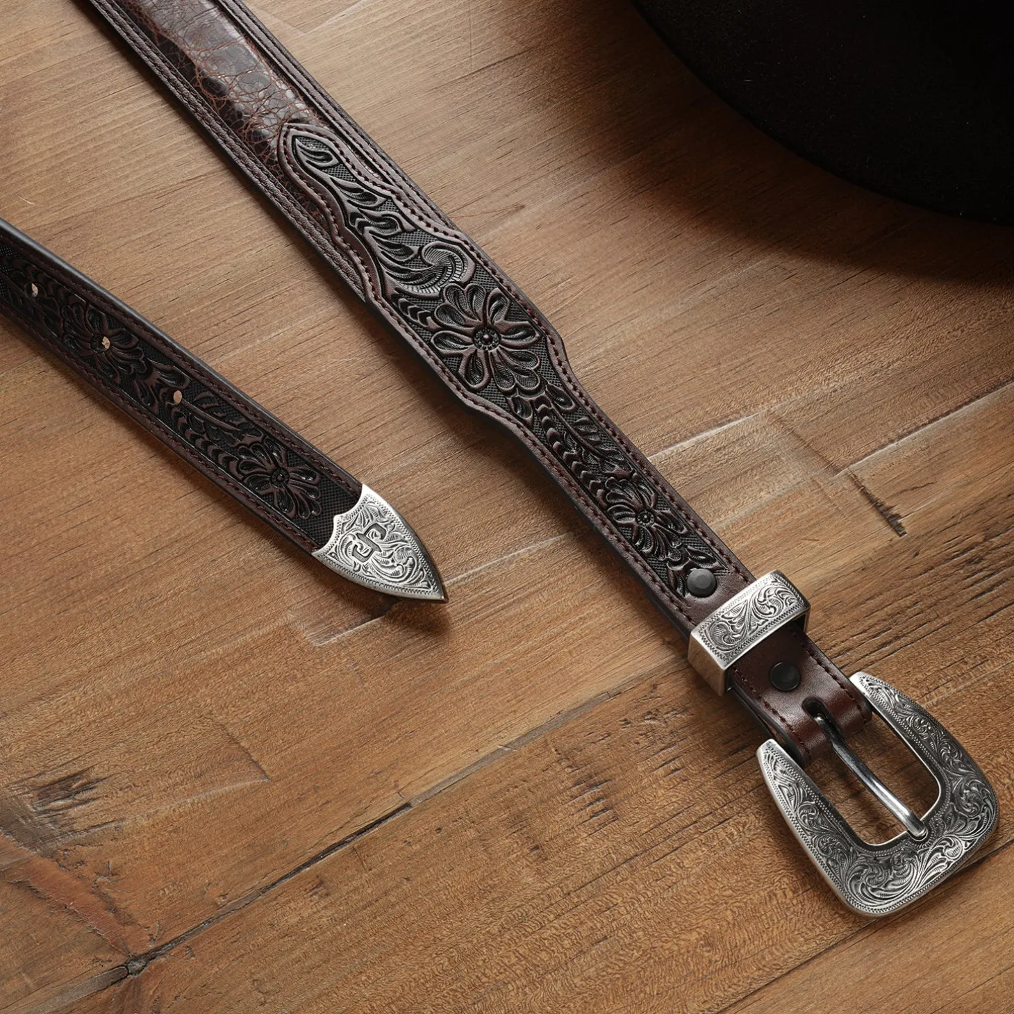 Croco Print Tooled Tapered Belt