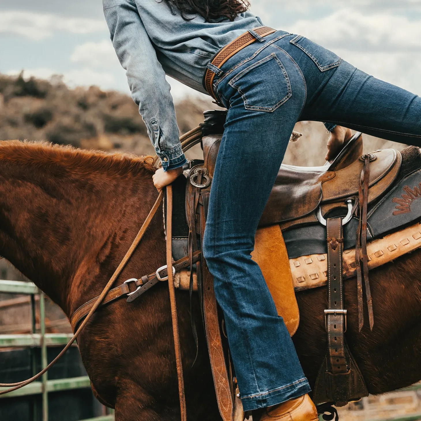 921 High Rise Flare Jeans