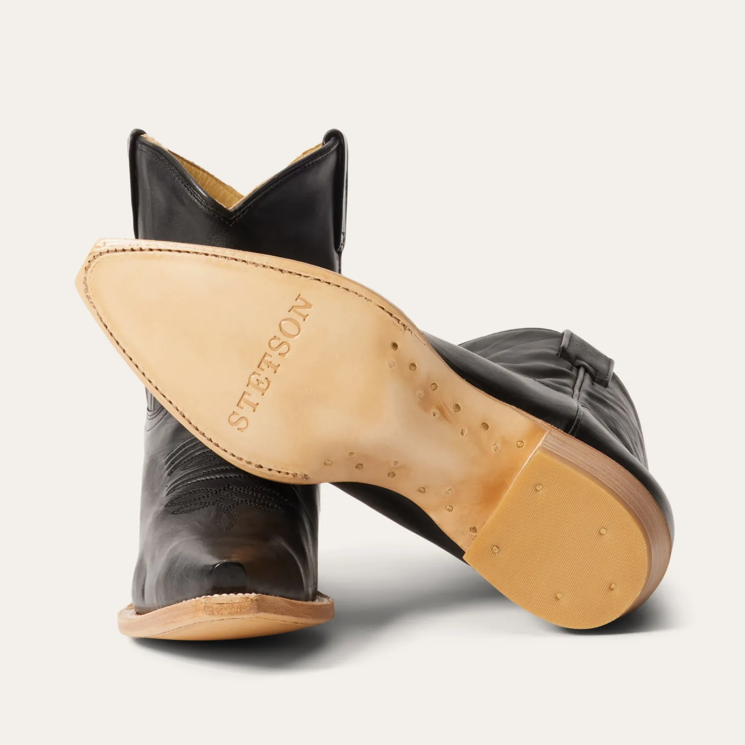 Riley Shorty Boots