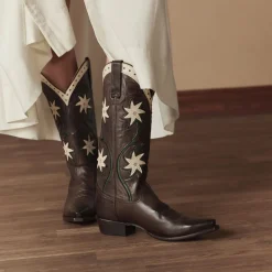 Stetson & THE GREAT. Floral Cowboy Boot