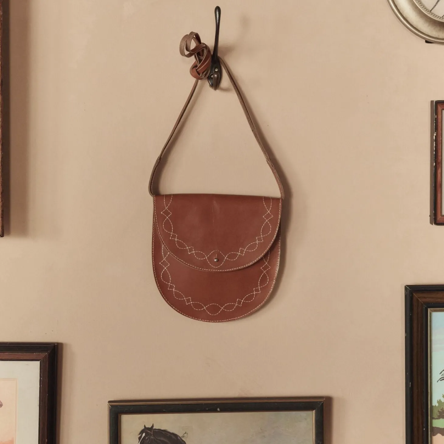 Stetson & THE GREAT. Saddle Stitch Bag