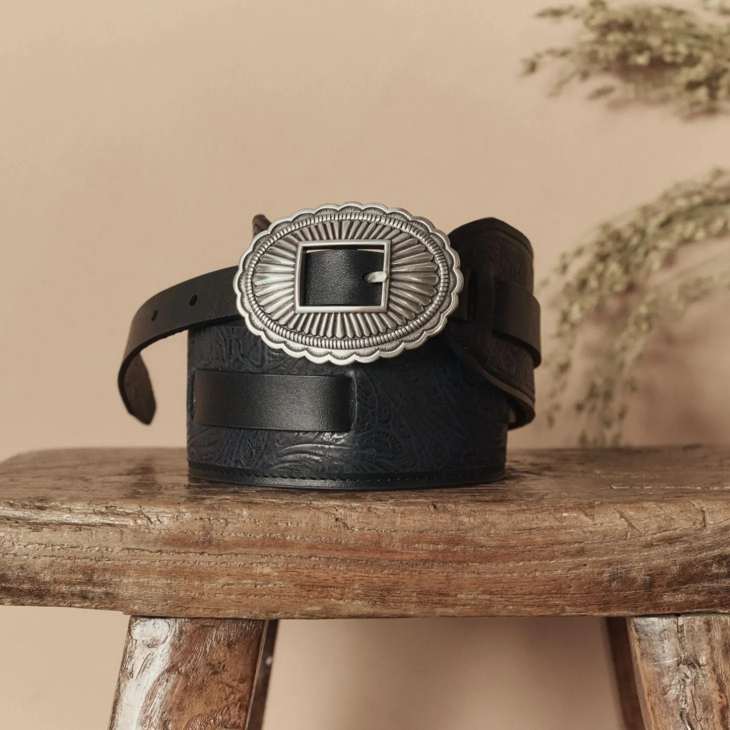 Stetson & THE GREAT. Tooled Waist Belt
