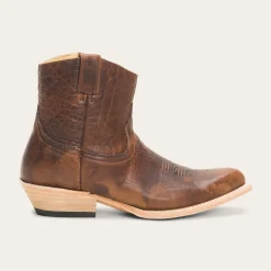 Toni Boots